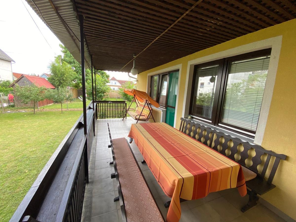 Gyoengyvirag Apartman Lenti Buitenkant foto