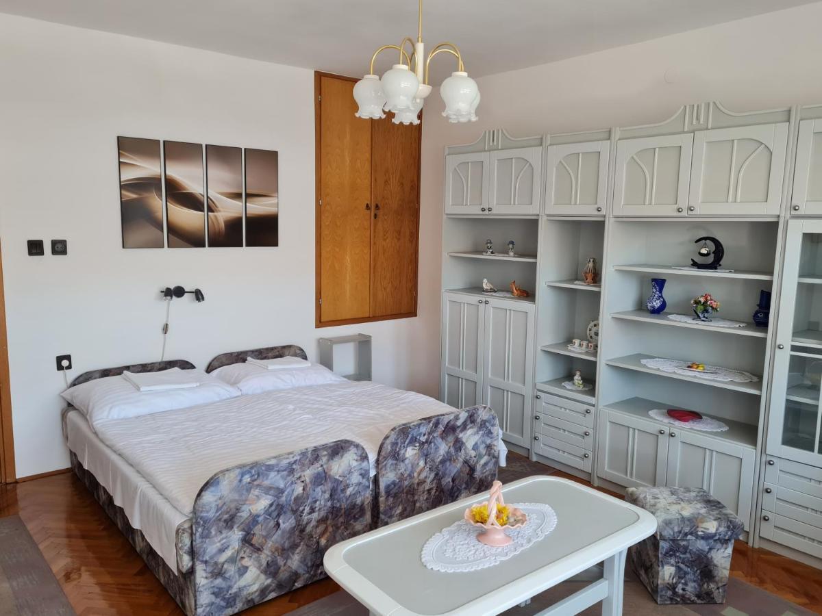 Gyoengyvirag Apartman Lenti Buitenkant foto