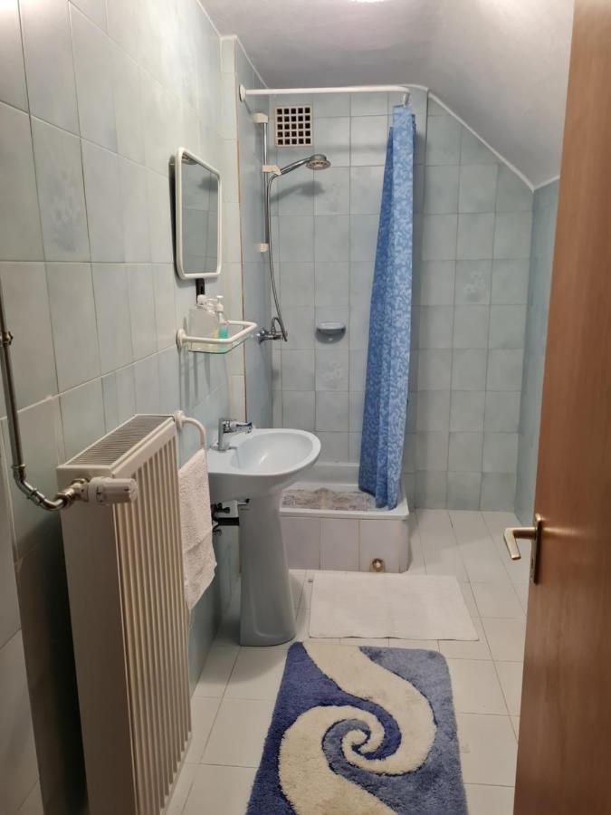 Gyoengyvirag Apartman Lenti Buitenkant foto