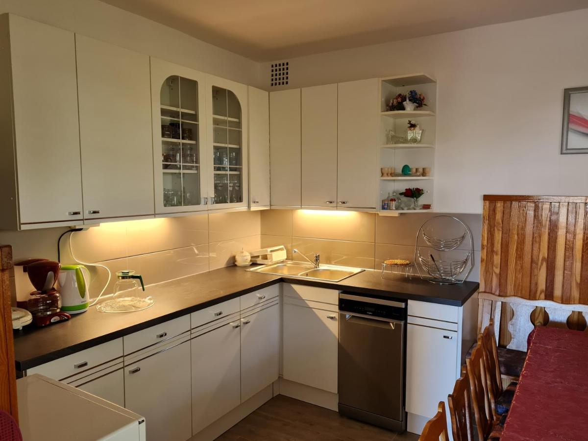 Gyoengyvirag Apartman Lenti Buitenkant foto