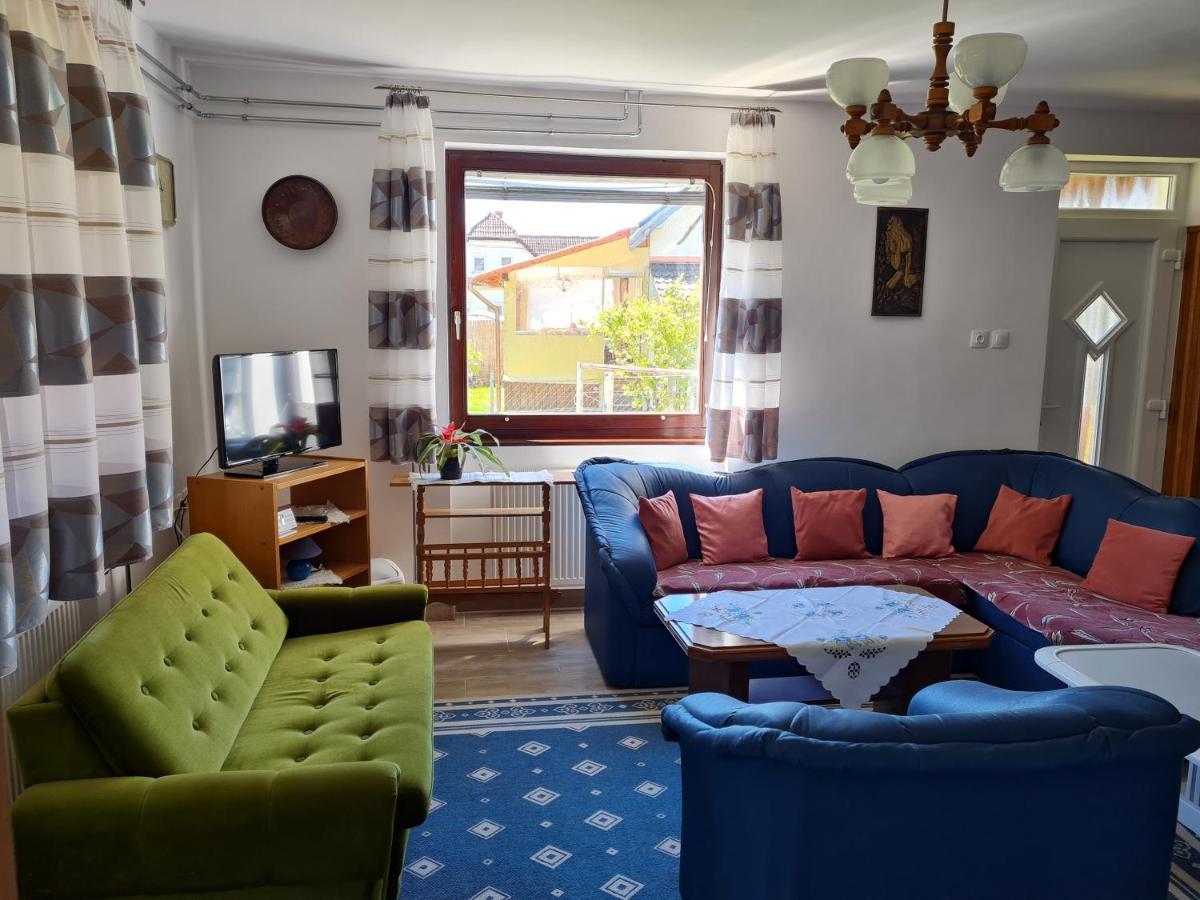 Gyoengyvirag Apartman Lenti Buitenkant foto