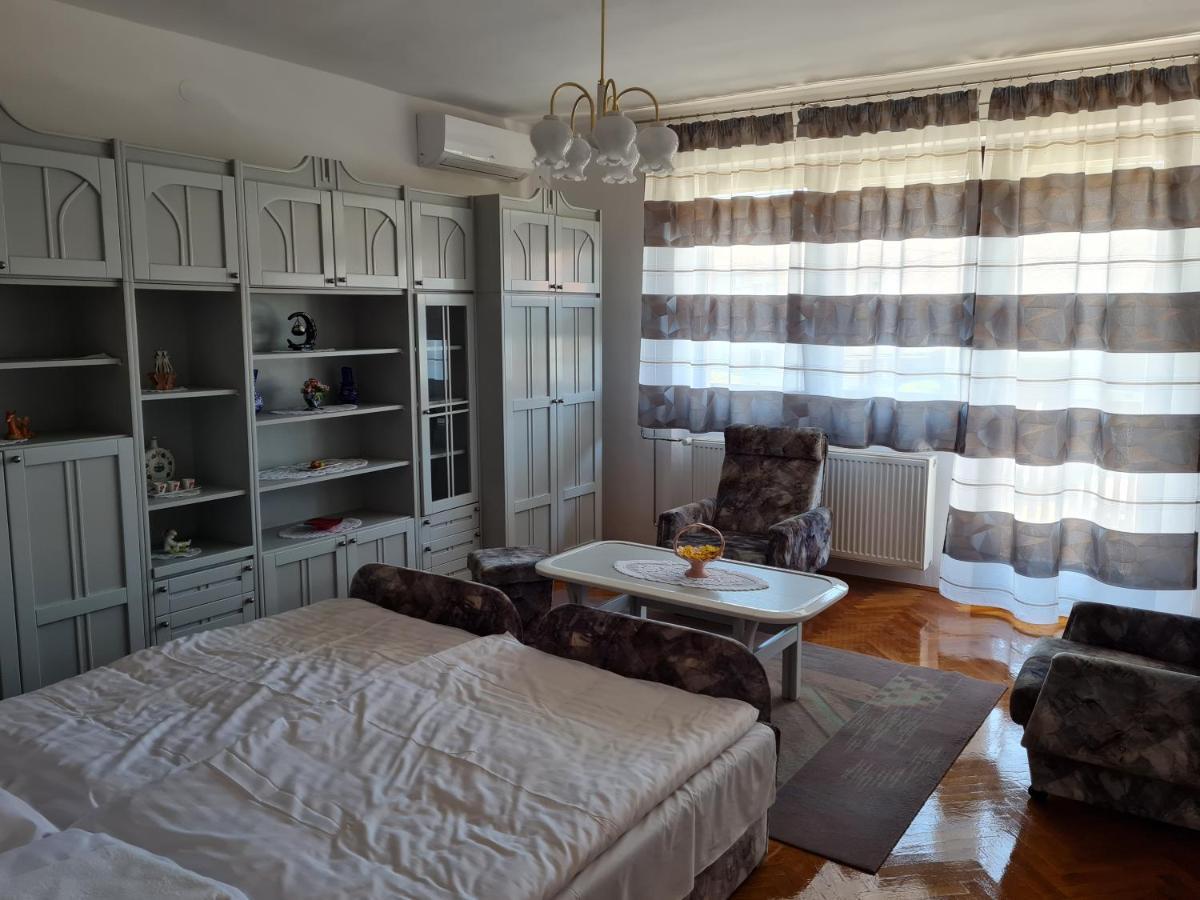 Gyoengyvirag Apartman Lenti Buitenkant foto