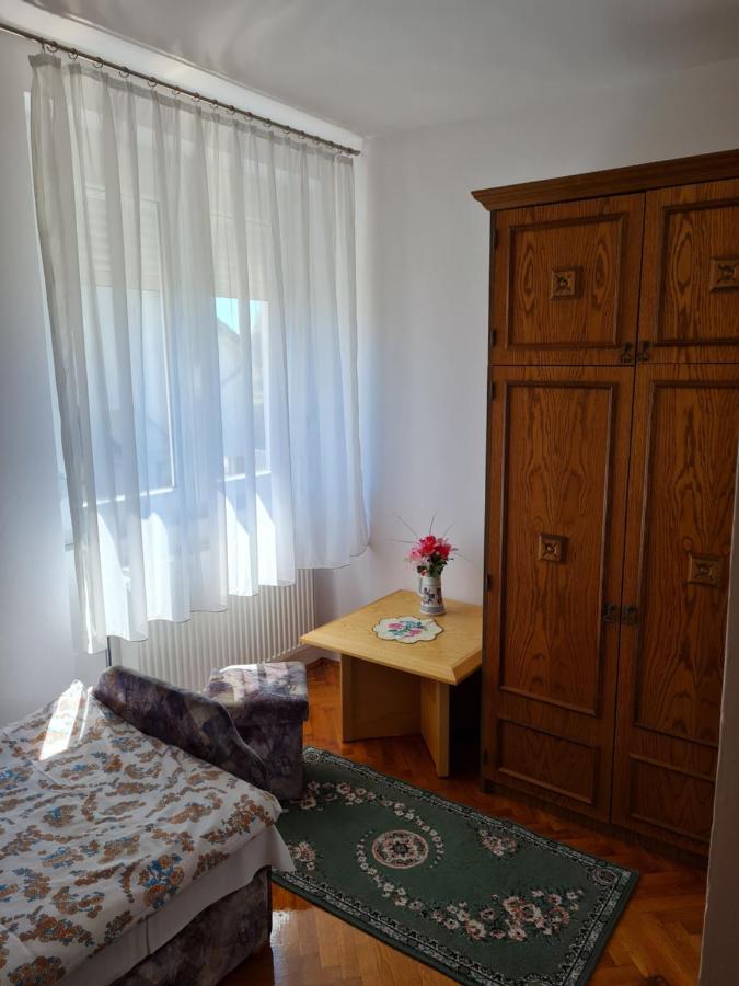 Gyoengyvirag Apartman Lenti Buitenkant foto